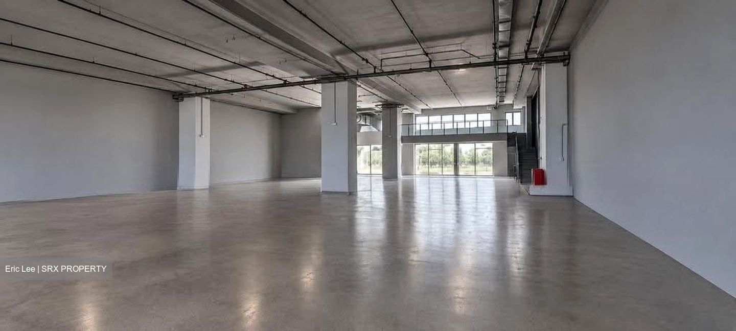 Carros Centre (D25), Factory #633268911